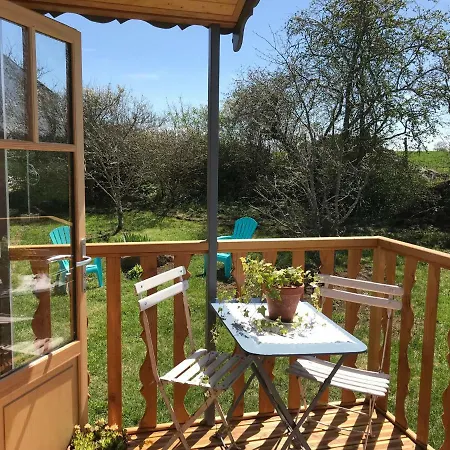 La Roulotte Au Fond Du Pre 3*